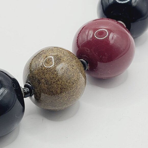 Handcrafted Resin Beaded Necklace MCM Glossy Spheres Metal Lobster Clasp - Picture 4 of 9